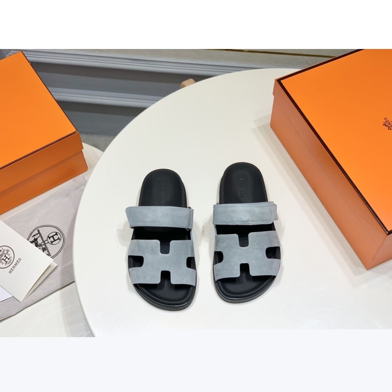 H**mes slippers